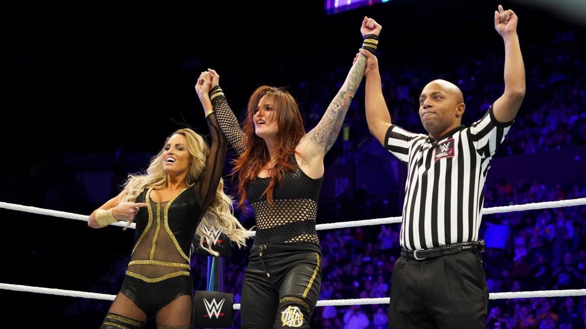 Trish Stratus Lita Delayed