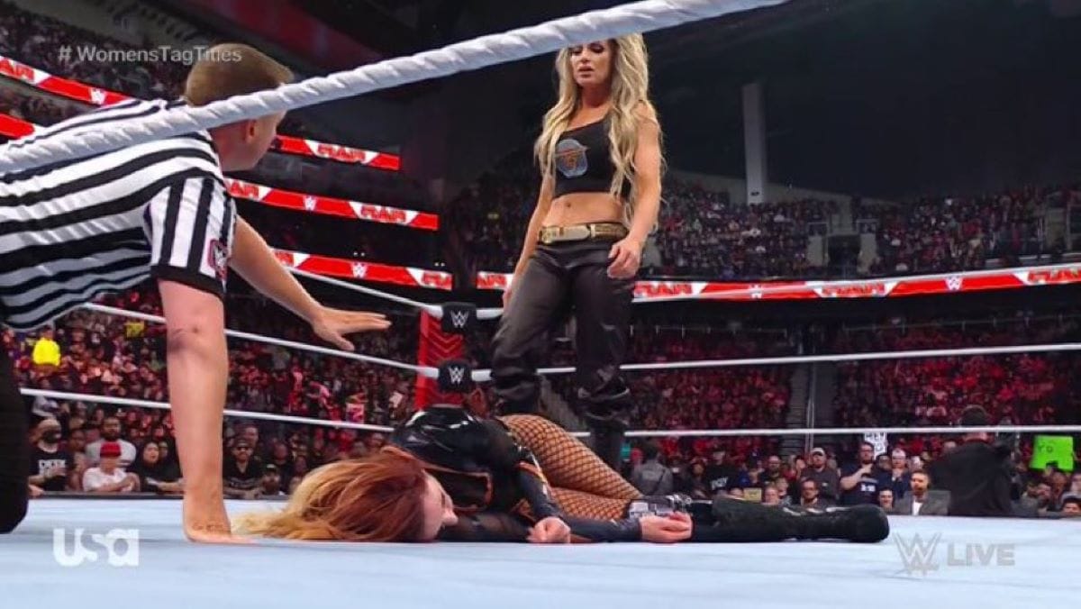 Becky Lynch Trish Stratus
