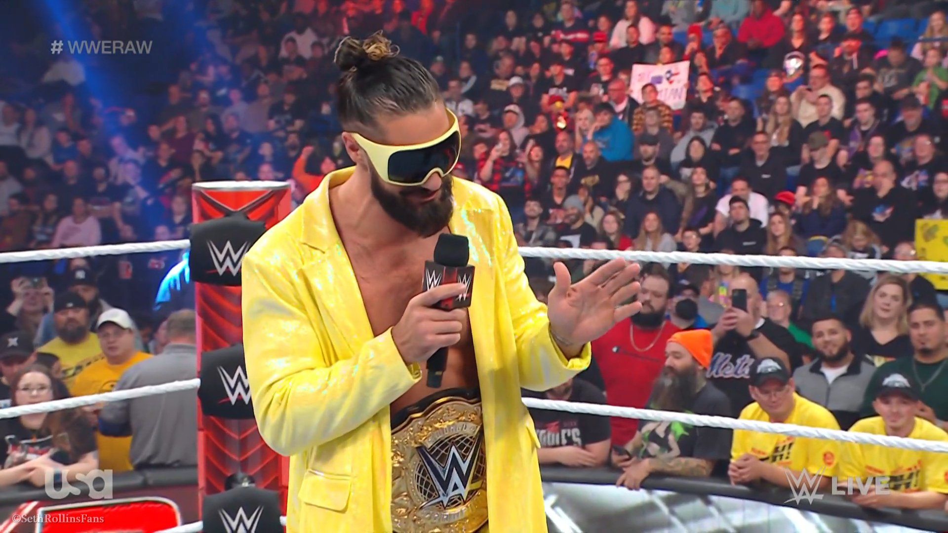 WWE RAW
