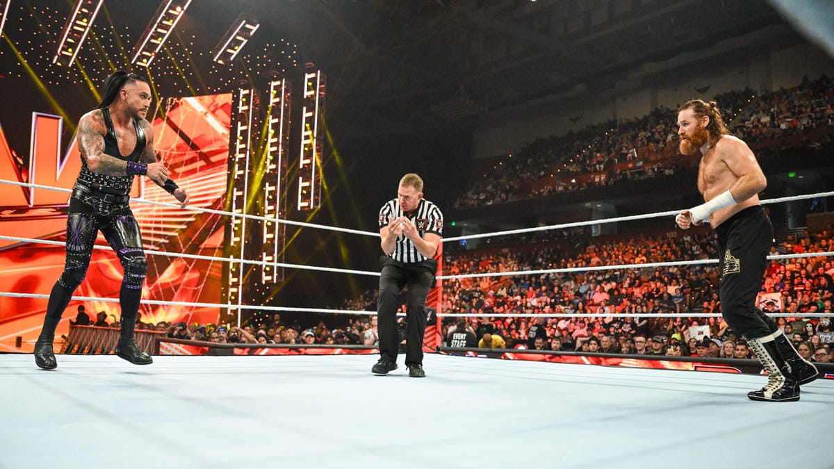 WWE RAW