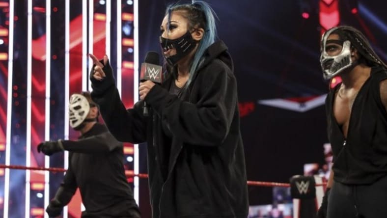 WWE Retribution Reveal backstage