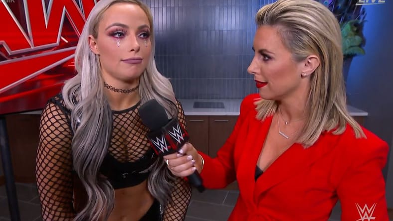 praise for wwe women on raw