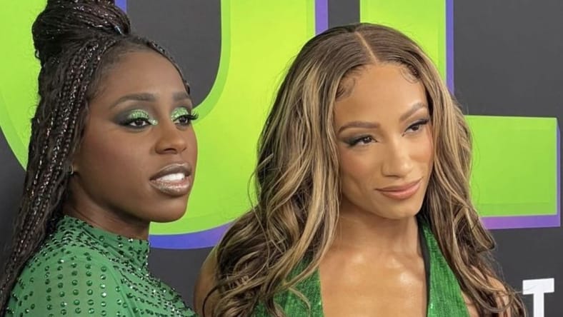 Sasha Banks Naomi Return