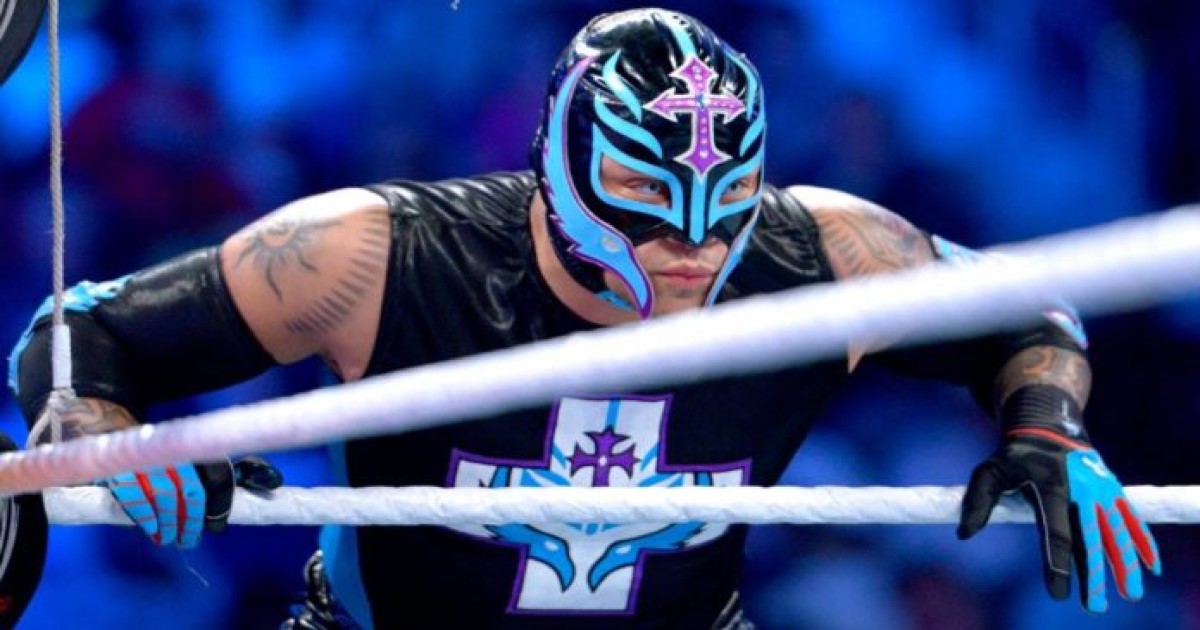 Is Rey Mysterio Re-signing with the WWE?