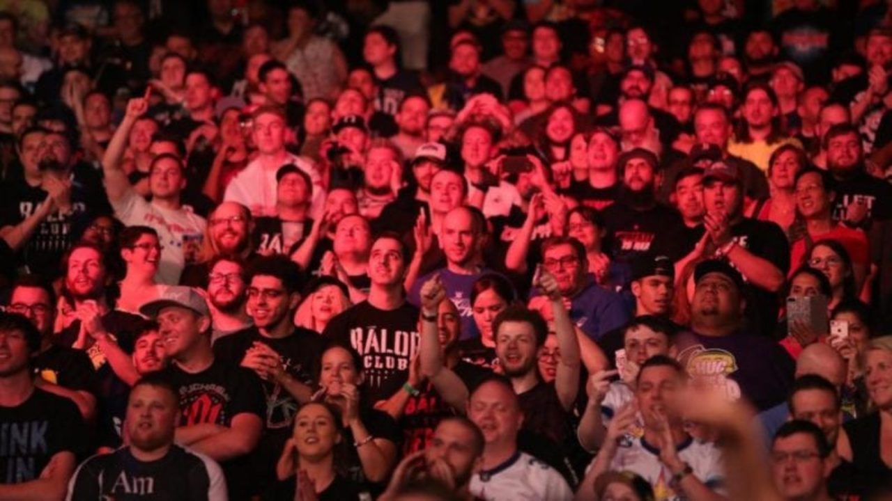 WWE has some loyal fans left