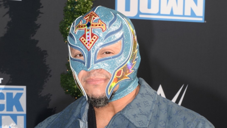 Rey Mysterio releases rare unmasked photo for his wife's birthday