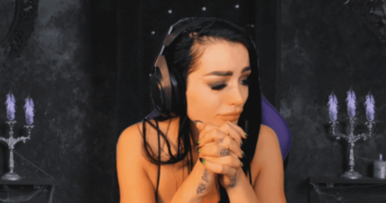 WWE Paige breaks down during live twitch stream
