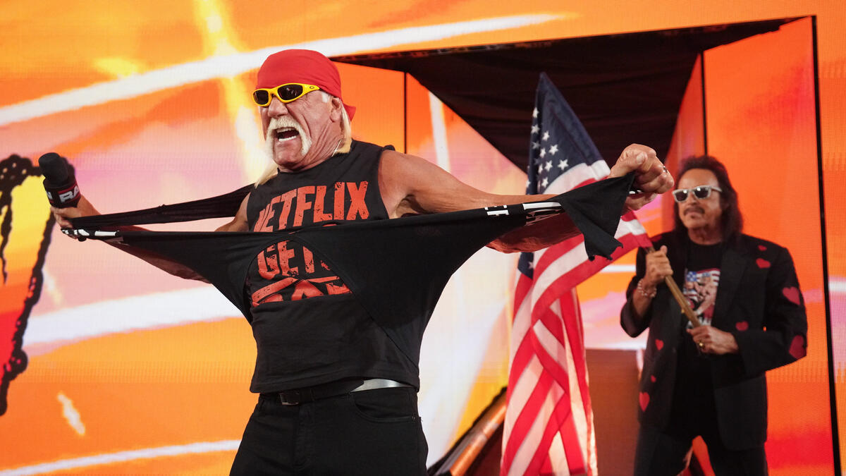 Hulk Hogan reportedly 'mad' after being booed out of WWE Raw