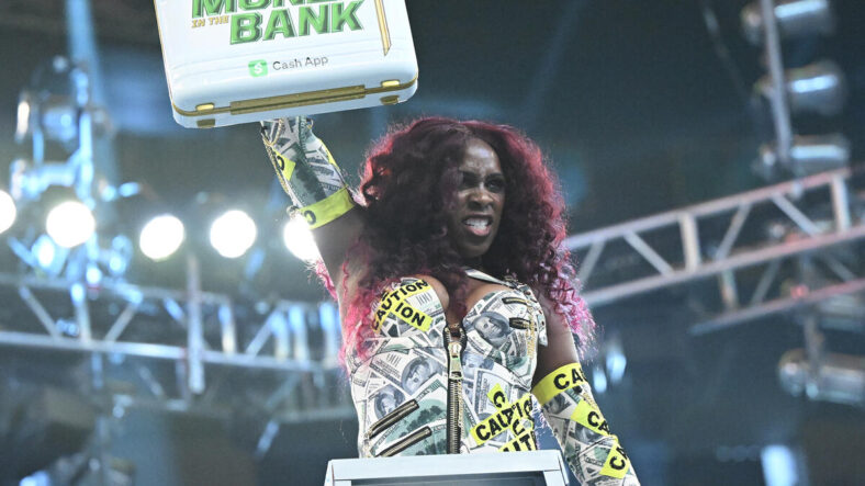 MitB Naomi